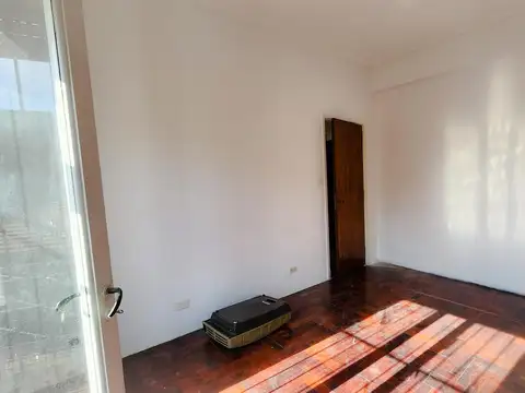 Depto Tipo Casa en Alquiler 45 años