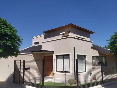 Casa en Venta en La Consulta, San Carlos