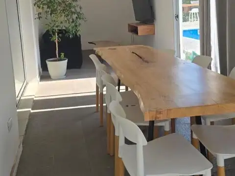 SE VENDE HERMOSA CASA EN COUNTRY SAN ISIDRO DE VILLA ALLENDE