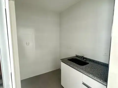 ALQUILER ESPECTACULAR PISOS DE OFICINAS A ESTRENAR-EXCELENTE UBICACION-BAJAS EXPENSAS