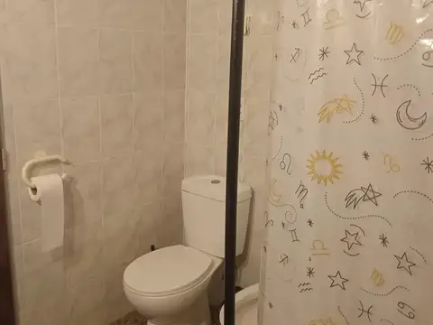 Casa en Venta con 4 cocheras