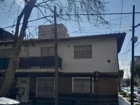 Avenida Peron  al 200