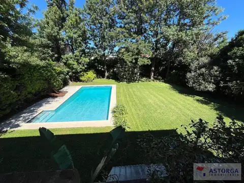 Casa 5 ambientes con 3 baños