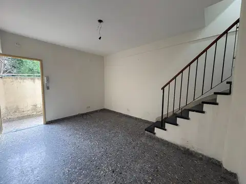 Depto Tipo Casa en Venta de 2 dormitorios