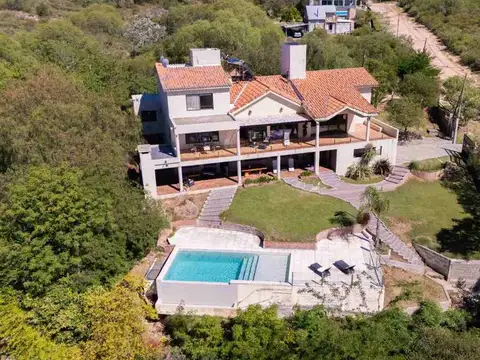 Casa en Venta en Villa Parque Siquiman, Punilla