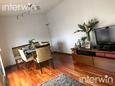 Departamento en Venta -  3 ambientes en Torre - Cochera fija - Caballito
