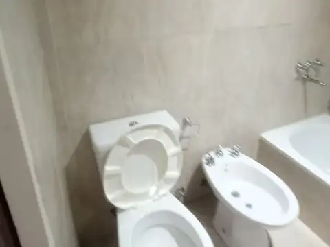 Departamento 2 ambientes en alquiler en Moron Centro