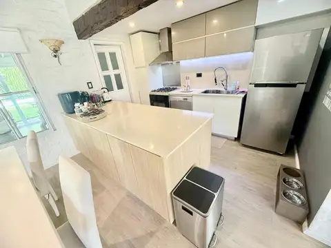 Campos de Echeverria  5 Ambientes Remodelada