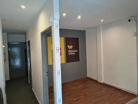 Local en Alquiler Via Púb.