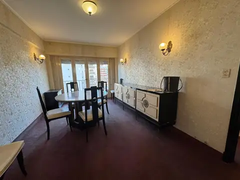 Departamento 3 amb a la calle con Balcon Corrido