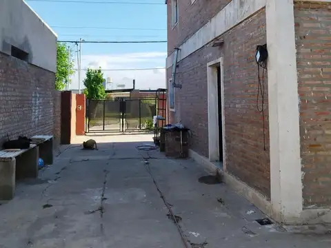 CASA EN VENTA! 3 DORM.   PILETA 75.000 USD