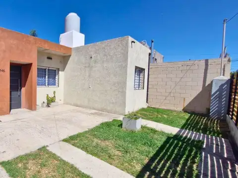 Casa 3 ambientes con 1 baño
