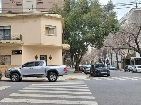 Depto Tipo Casa en Venta de 4 dormitorios