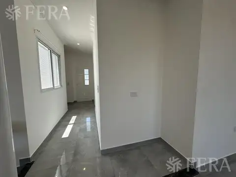 Depto Tipo Casa en Alquiler en Wilde, $ 700.000