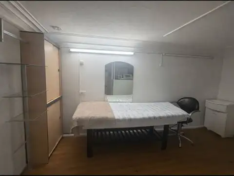 Local en Alquiler en Parque Chacabuco, USD 2.200