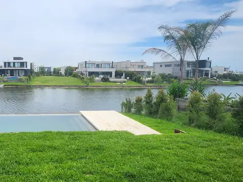 Casa  en Venta en Carpinchos, Nordelta, Tigre