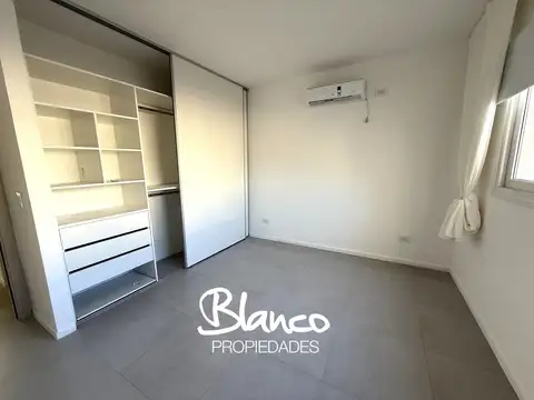 Departamento en Alquiler en La Lonja, USD 1.100