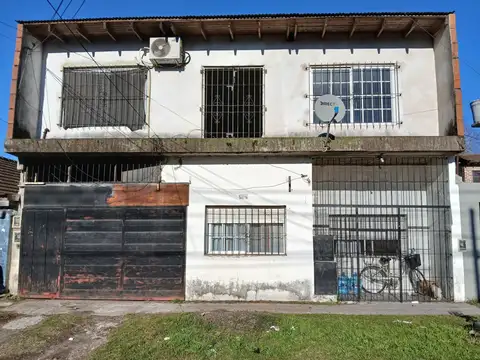Casa - Venta - Argentina, Los Polvorines - Godoy Cruz 1779