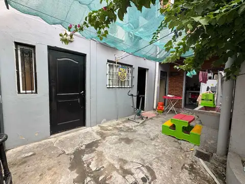 Casa 5 ambientes con 3 baños