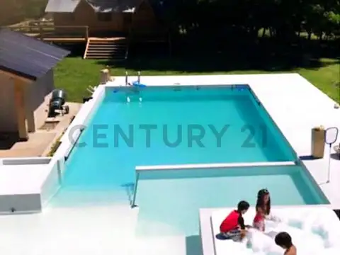 Casa en Venta con 6 cocheras