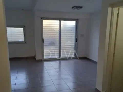 Departamento en Venta en Villa Elisa, USD 110.000