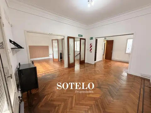 Alquiler Oficina 170m2 Devoto 