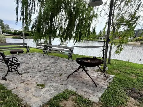 Casa en Alquiler Temporal en San Benito, USD 4.500