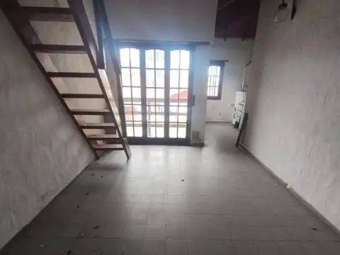 Depto Tipo Casa en Venta de 3 ambientes