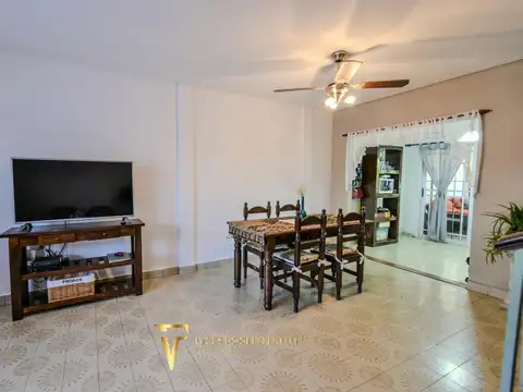 Depto Tipo Casa en Venta 44 años