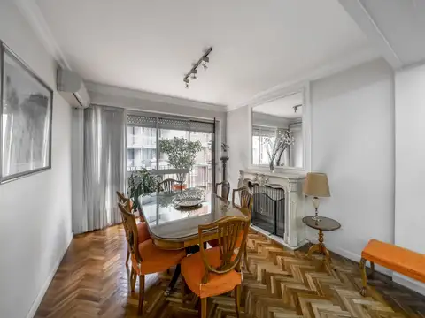 Venta Departamento 4 ambientes con dependencia y cochera aparte (edificio lindero)Semipiso Belgrano