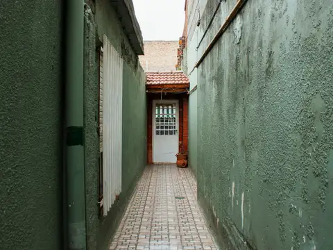 General Hornos 3600, Piso 0