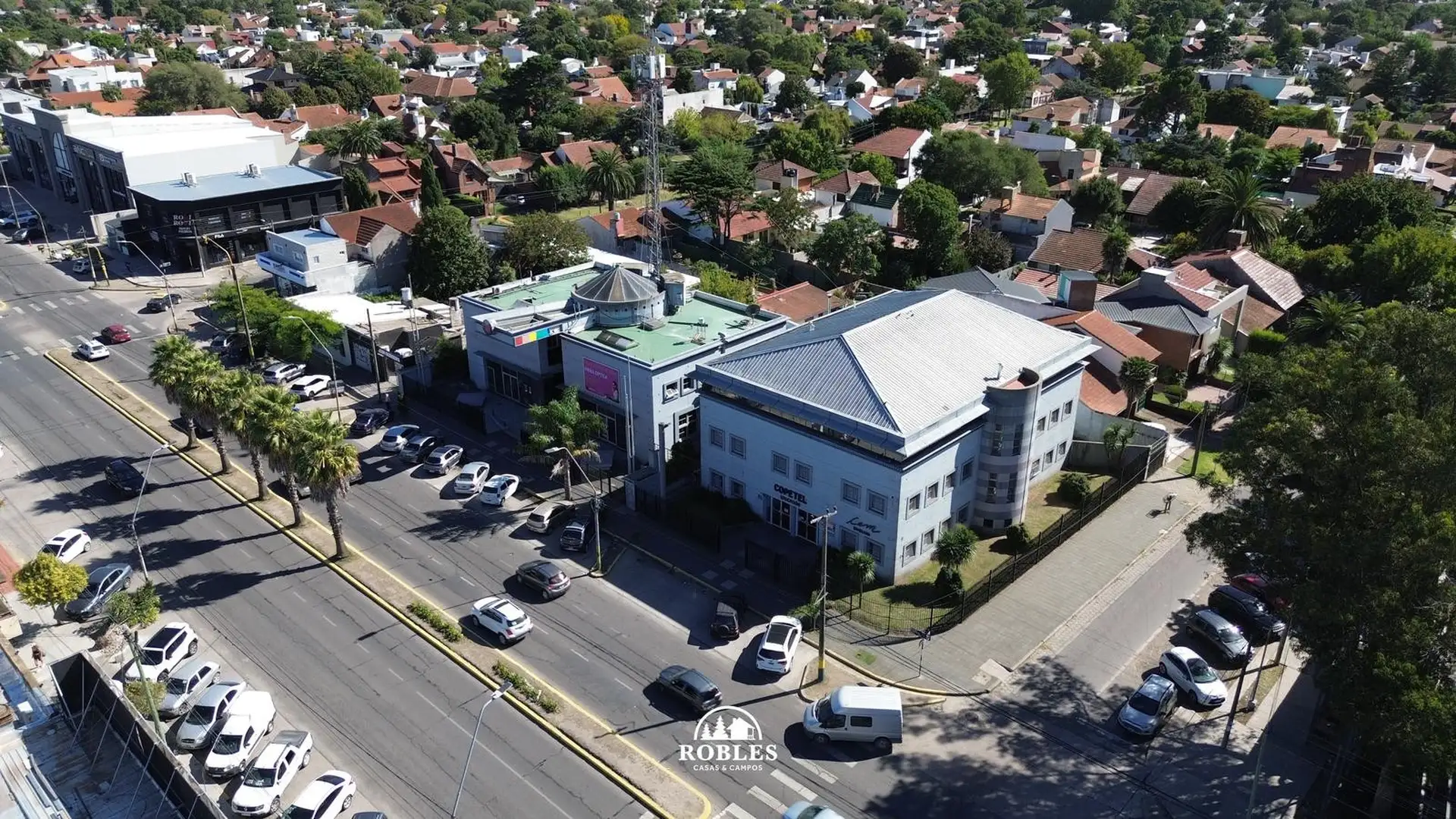 Importante propiedad sobre Av. Constitucion