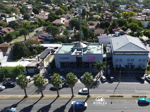 Importante propiedad sobre Av. Constitucion