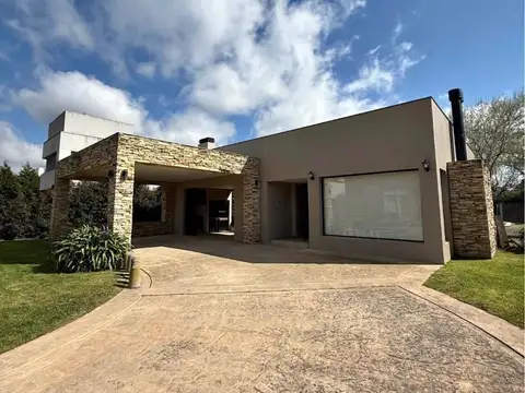 CASA 4 AMBIENTES EN RUMENCO