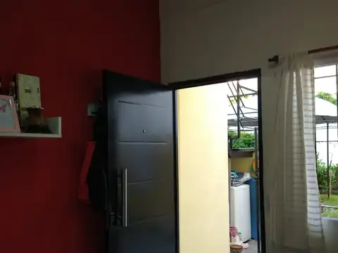 Sarmiento 5000, Piso pb