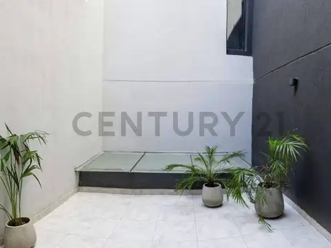 Venta Departamento 2 Ambientes al frente con Balcón y Patio en Palermo Opción Amoblado APTO CREDITO