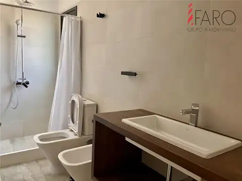 Casa en Alquiler de 3 dormitorios