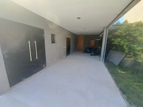 Casa en Alquiler de 3 dormitorios