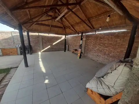 VENTA QUINCHO CON PILETA COLONIA SEGOVIA