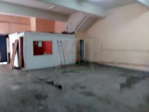 Galpon en Venta 30  mts Fondo