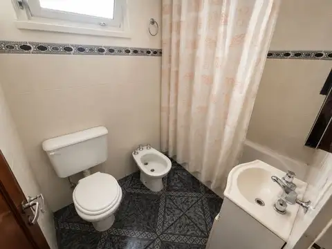 VENTA DEPART CENTRO MIRAMAR 3 AMBIENTES BALCON