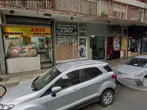 Excelente Local en gran zona comercial