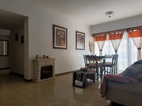 AV COSTANERA 100, Piso 1