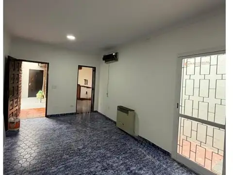 Casa en Alquiler en Caseros, $ 1.400.000