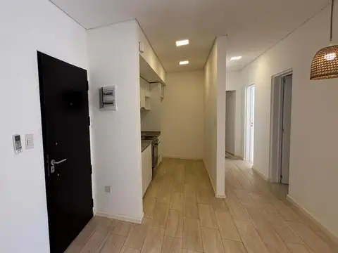 lindisimo departamento de 3 ambientes con jardin en alquiler