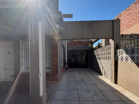 CASA EN VENTA EN BARRIO EL QUINTO