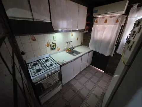 Depto Tipo Casa en Venta en Haedo, USD 105.000