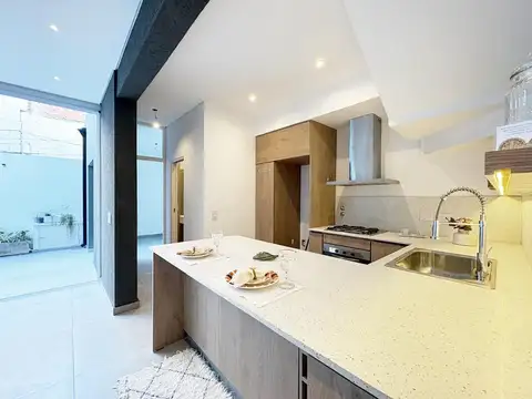 Depto Tipo Casa en Venta de 5 ambientes