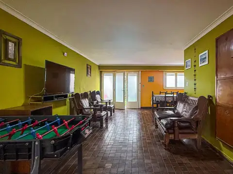 Depto Tipo Casa 4 ambientes con 2 baños