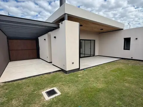 Casa en venta 3 dorm  Campo Chico zona sur